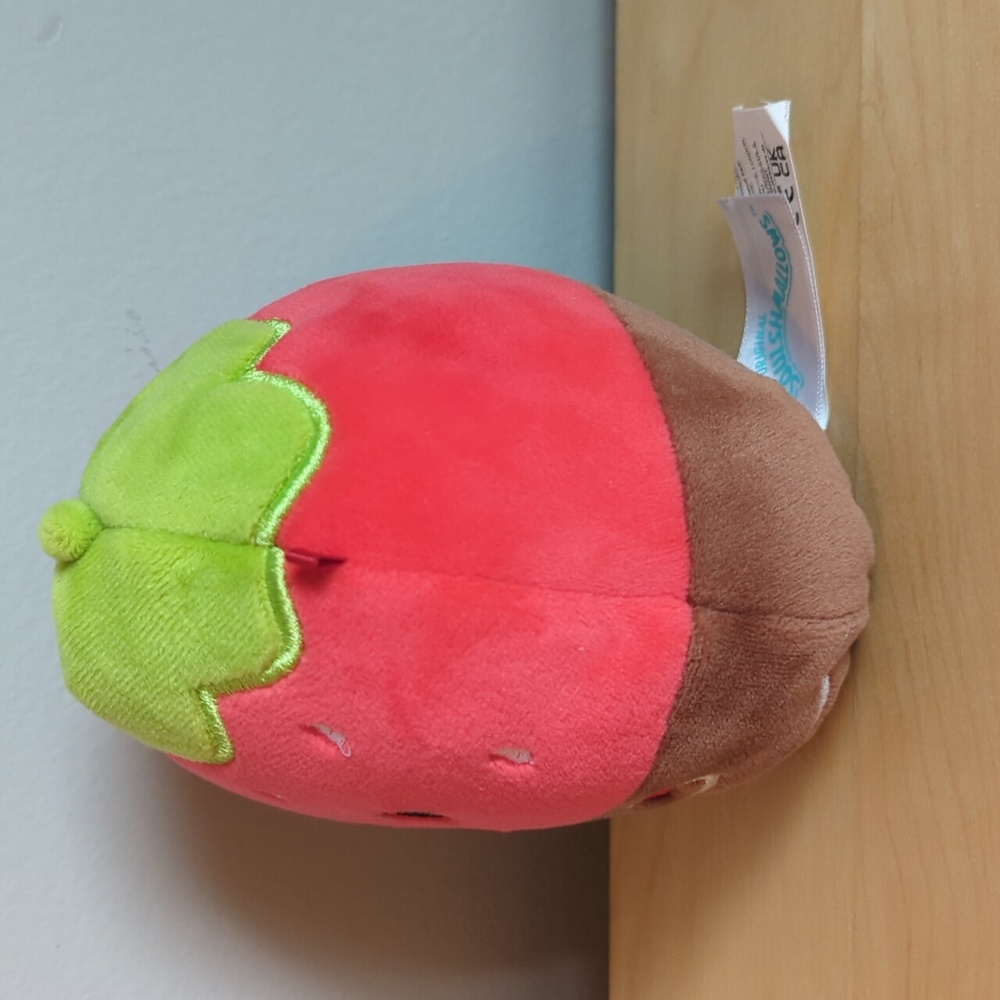 Squishmallows 5" Scarlet the Chocolate Strawberry EUC - Picture 4 of 9